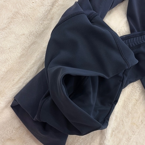 Lululemon athletica dark blue Women's Leggings size 6 - Picture 10 of 10